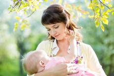 Μητρικός θηλασμός: Πλεονεκτήματα, μειονεκτήματα. Οφέλη της μητέρας 