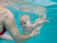 Παιδιά που ξεκινούν το κολύμπι σε μικρή ηλικία είναι πιο έξυπνα